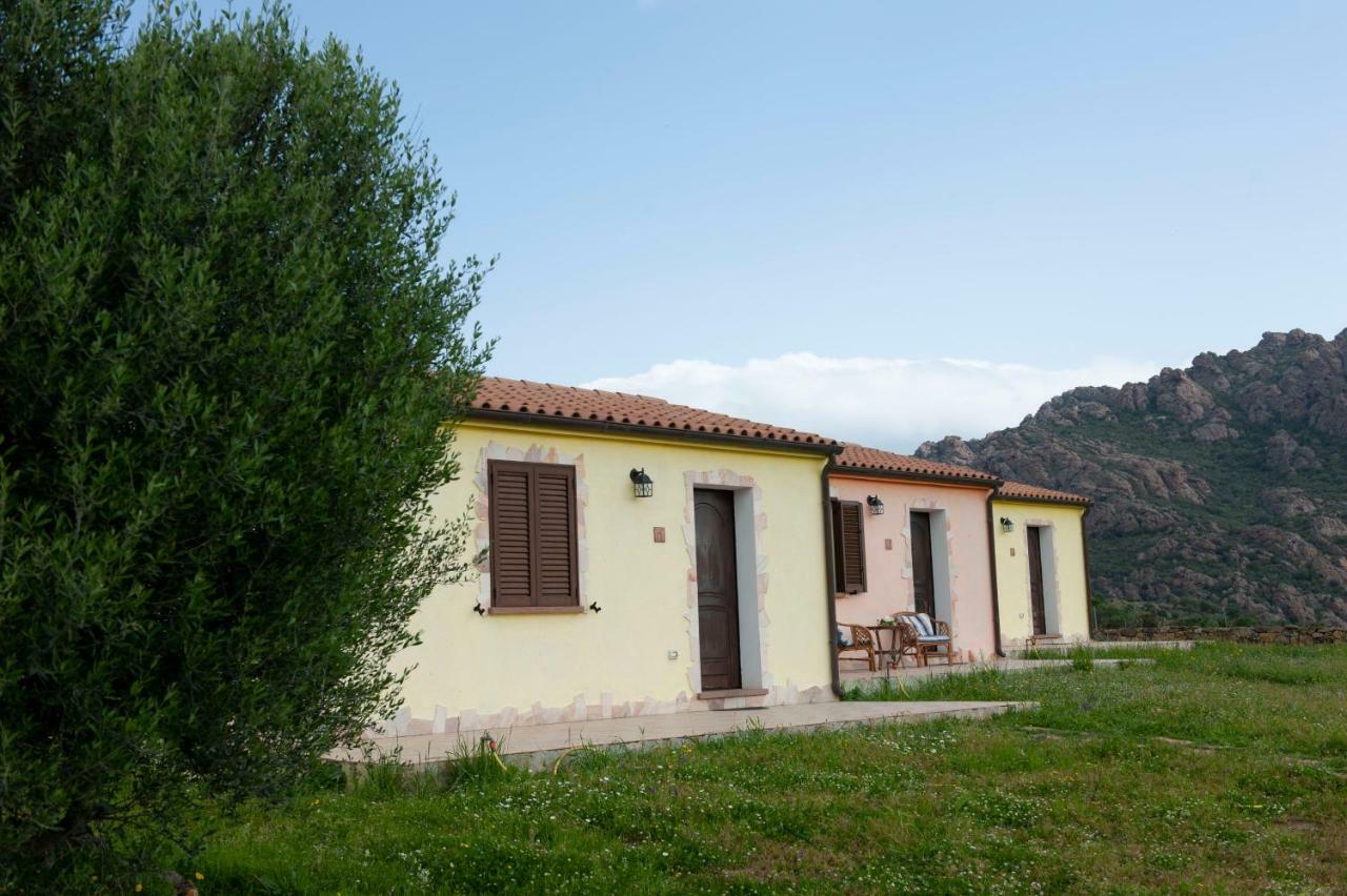 Agriturismo B&B Casteldoria Santa Maria  Luaran gambar