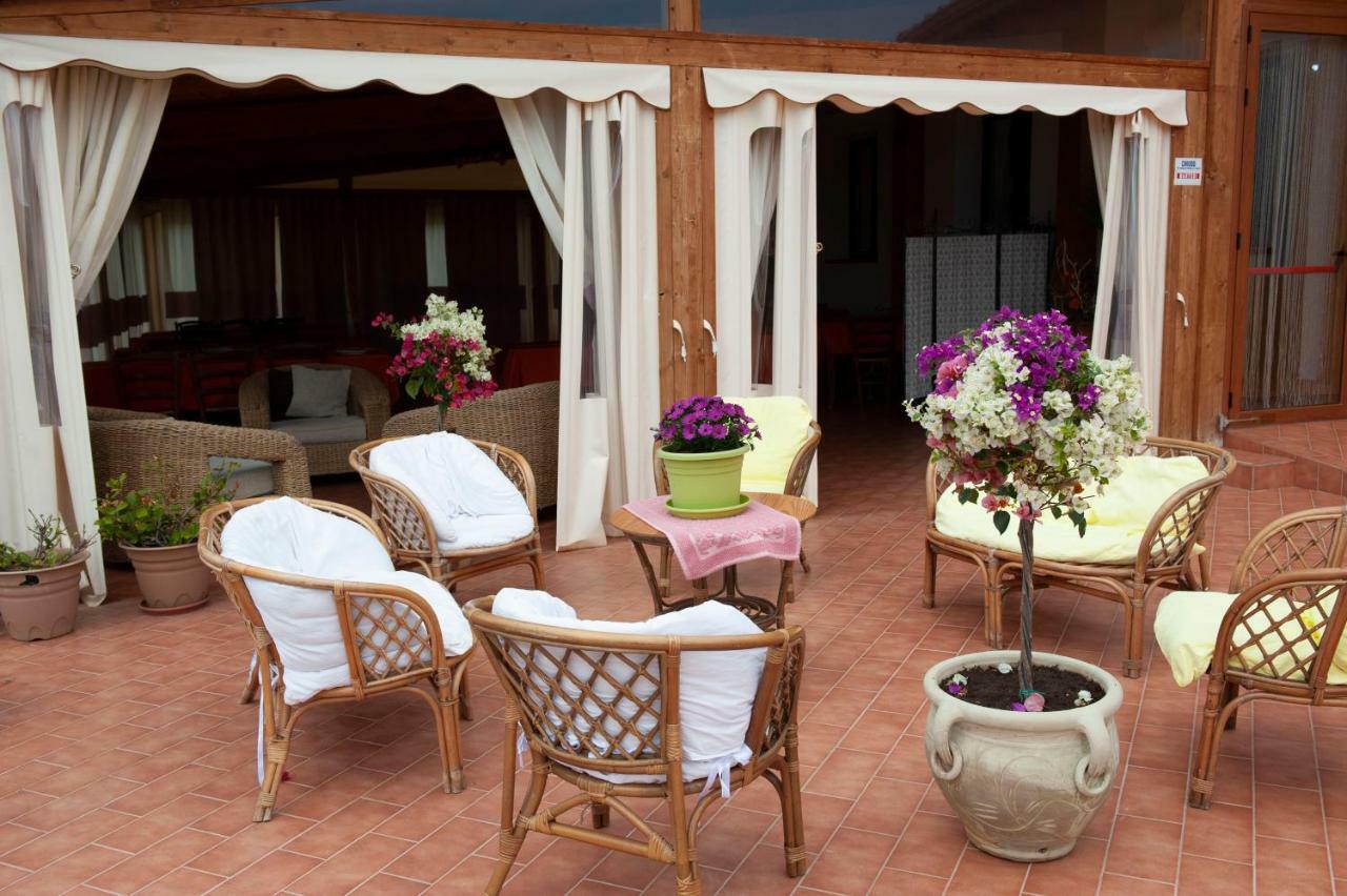 Agriturismo B&B Casteldoria Santa Maria  Luaran gambar